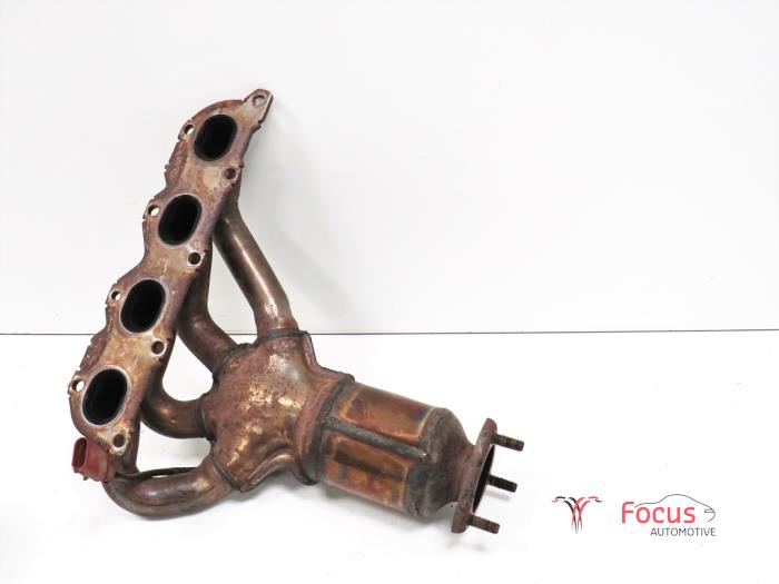 Exhaust manifold + catalyst from a Seat Ibiza IV (6J5) 1.4 16V 2013
