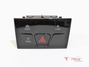 Used Panic lighting switch Volkswagen Golf VIII Variant (GC5) 2.0 TDI BlueMotion 16V Price € 25,00 Margin scheme offered by Focus Automotive