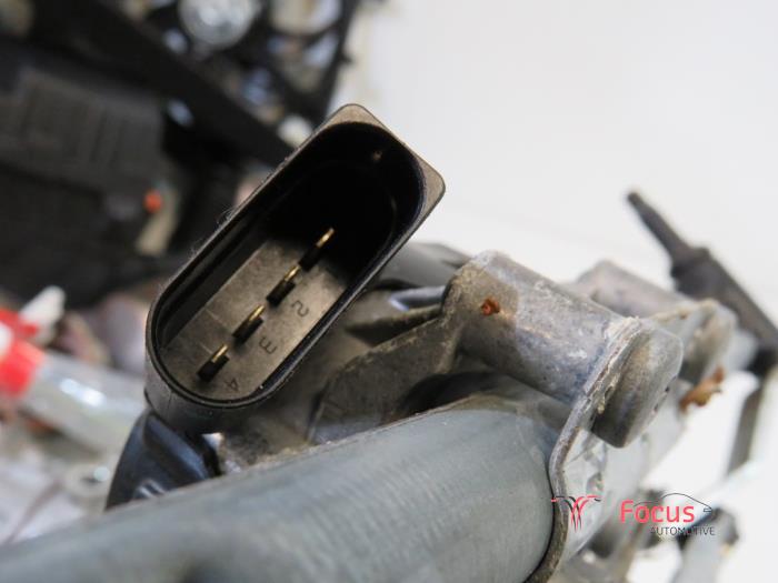 Wiper motor + mechanism from a Opel Corsa D 1.2 16V 2014