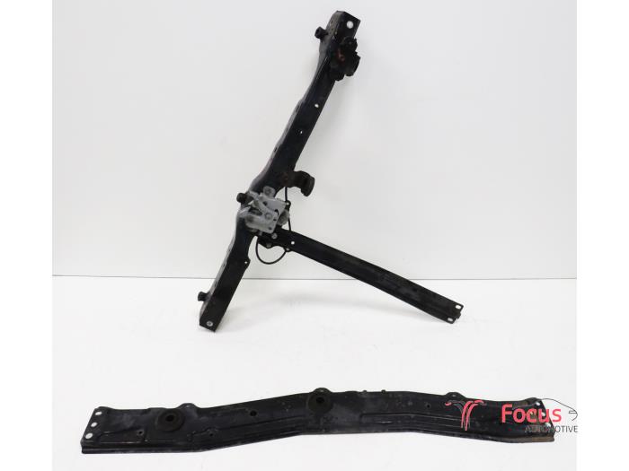 Begagnade Front Suzuki Alto 1.0 12V Pris € 44,95 Marginaltabell erbjuds av Focus Automotive