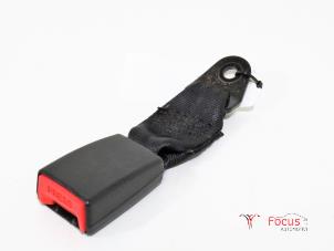 Usagé Insertion ceinture de sécurité arrière droite Suzuki Alto (GF) 1.0 12V Prix € 10,00 Règlement à la marge proposé par Focus Automotive