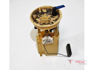 Używane Elektryczna pompa paliwa Mini Clubman (R55) 1.6 Cooper D Cena € 60,00 Procedura marży oferowane przez Focus Automotive