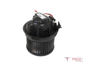 Used Heating and ventilation fan motor Peugeot 207 CC (WB) 1.6 16V Price € 14,95 Margin scheme offered by Focus Automotive