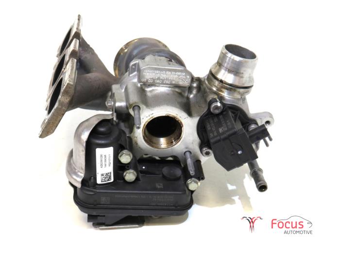 Turbo from a Renault Megane IV Estate (RFBK) 1.3 TCE 140 16V 2019