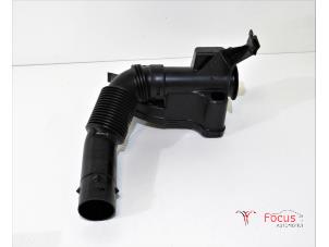 Used Air intake hose Citroen C3 Aircross (2C/2R) 1.2 e-THP PureTech 110 Price € 35,00 Margin scheme offered by Focus Automotive