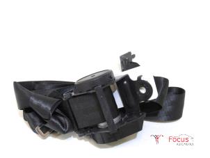 Used Rear seatbelt, right Renault Clio IV Estate/Grandtour (7R) 0.9 Energy TCE 12V Price € 30,00 Margin scheme offered by Focus Automotive