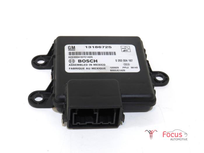 Begagnade PDC-modul Opel Corsa D 1.4 16V Twinport Pris € 25,00 Marginaltabell erbjuds av Focus Automotive