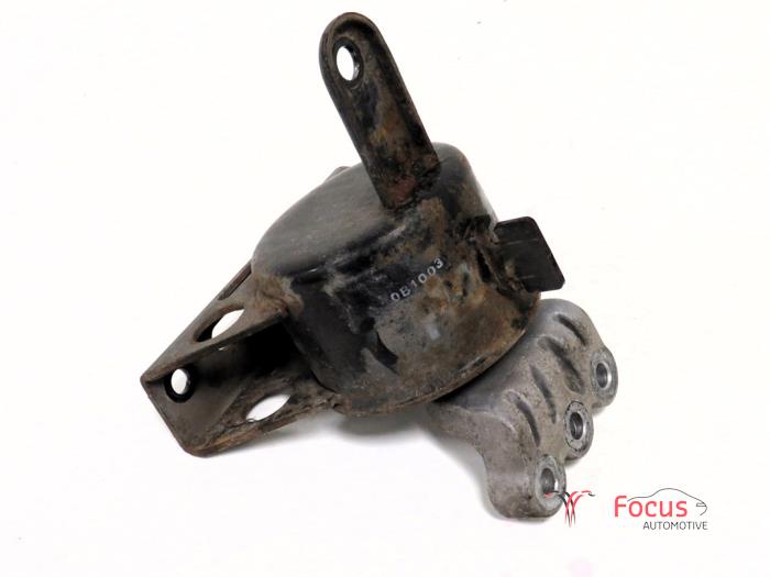 Used Engine mount Chevrolet Spark 1.0 16V Price € 15,00 Margin scheme offered by Focus Automotive