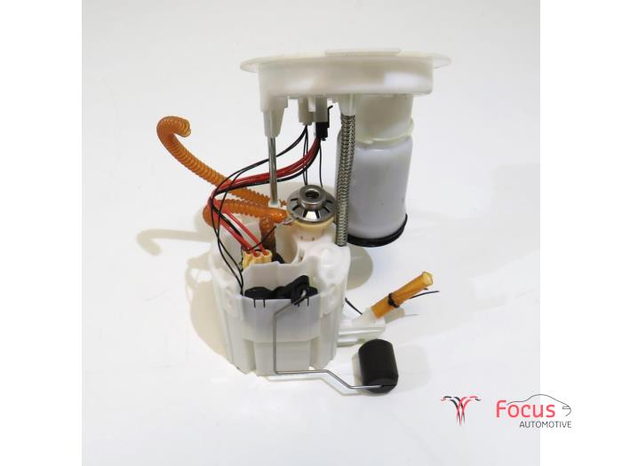 Gebrauchte Kraftstoffpumpe Elektrisch BMW 1 serie (F20) 118i 1.5 TwinPower 12V Preis € 29,95 Margenregelung angeboten von Focus Automotive
