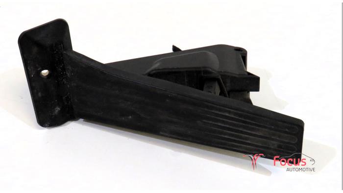 Begagnade Gaspedalsensor BMW 1 serie (F20) 118i 1.5 TwinPower 12V Pris € 45,00 Marginaltabell erbjuds av Focus Automotive