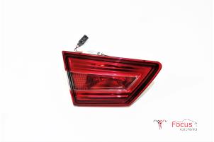 Used Taillight, left Renault Clio IV (5R) 0.9 Energy TCE 90 12V Price € 19,99 Margin scheme offered by Focus Automotive
