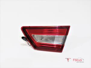 Used Taillight, right Renault Clio IV (5R) 0.9 Energy TCE 90 12V Price € 14,99 Margin scheme offered by Focus Automotive
