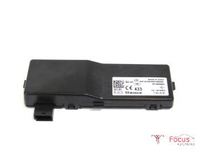 Used Central door locking module Opel Corsa E 1.0 SIDI Turbo 12V Price € 10,00 Margin scheme offered by Focus Automotive
