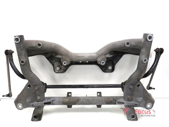 Subframe Mercedes C 2.2 C-200 CDI 16V - A2046280557 OM64811