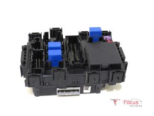 Usados Caja de fusibles Nissan Pixo (D31S) 1.0 12V Precio € 20,00 Norma de margen ofrecido por Focus Automotive