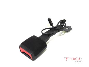 Used Front seatbelt buckle, right Volkswagen Polo VI (AW1) 1.0 MPi 12V Price € 25,95 Margin scheme offered by Focus Automotive
