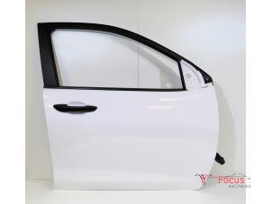 Usados Puerta 4 puertas derecha delante Hyundai i10 1.0 12V Precio € 544,50 IVA incluido ofrecido por Focus Automotive