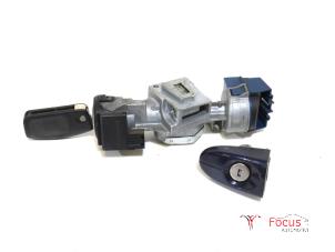 Used Ignition lock + key Ford Mondeo IV Wagon 2.0 TDCi 140 16V Price € 39,95 Margin scheme offered by Focus Automotive