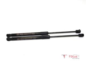 Used Set of tailgate gas struts Hyundai i10 1.0 12V Price € 30,19 Inclusive VAT offered by Focus Automotive