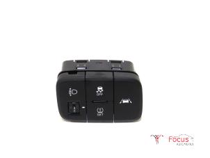 Used AIH headlight switch Hyundai i10 1.0 12V Price € 18,09 Inclusive VAT offered by Focus Automotive