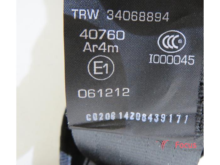 Pas bezpieczenstwa prawy tyl z Ford Focus 3 1.0 Ti-VCT EcoBoost 12V 100 2014