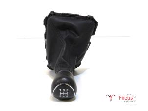 Used Gear stick cover Ford Focus 3 1.0 Ti-VCT EcoBoost 12V 100 Price € 30,00 Margin scheme offered by Focus Automotive
