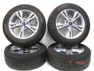 Usagé Kit jantes + pneumatiques Ford Focus 3 1.0 Ti-VCT EcoBoost 12V 100 Prix € 450,00 Règlement à la marge proposé par Focus Automotive