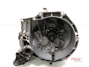 Używane Skrzynia biegów Ford Focus 3 1.0 Ti-VCT EcoBoost 12V 100 Cena € 750,00 Procedura marży oferowane przez Focus Automotive