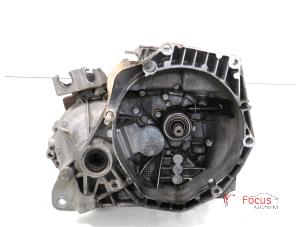 Używane Skrzynia biegów Fiat Grande Punto (199) 1.3 JTD Multijet 16V 85 Actual Cena € 295,00 Procedura marży oferowane przez Focus Automotive