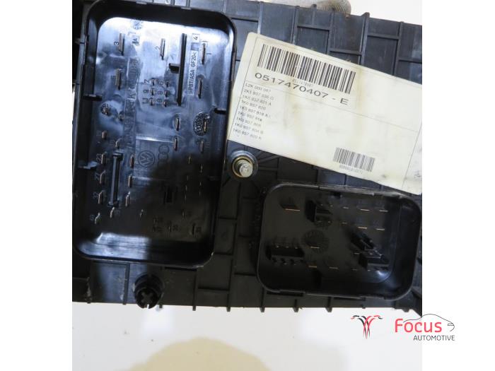 Fuse box Volkswagen Caddy III 1.9 TDI 1K0937124K VOLKSWAGEN