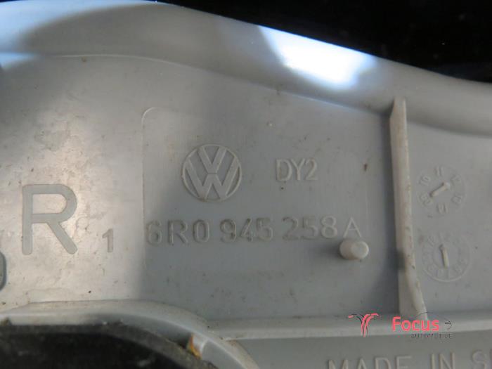 Luz trasera derecha de un Volkswagen Polo V (6R) 1.4 16V 2012