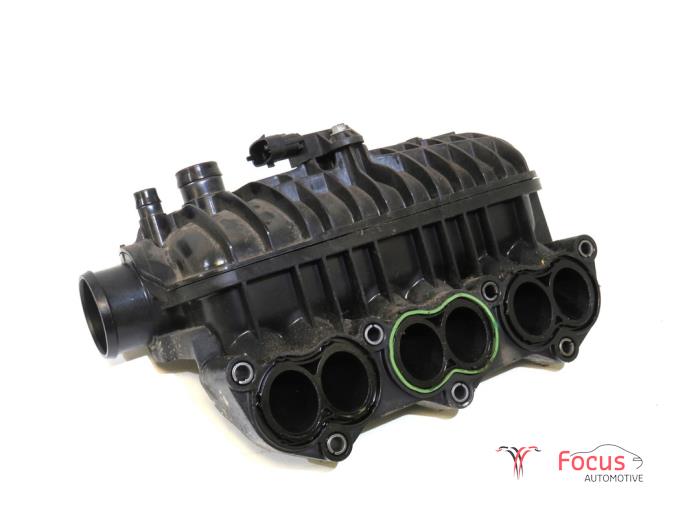 Begagnade Insugsrör Ford Fiesta 7 1.0 EcoBoost 12V 100 Pris € 50,00 Marginaltabell erbjuds av Focus Automotive