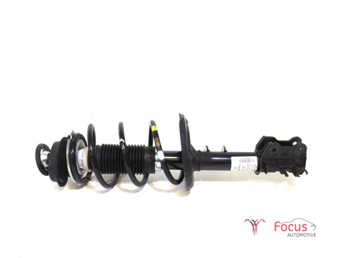 Front shock absorber rod, left from a Fiat 500 (312) 0.9 TwinAir 80 2016