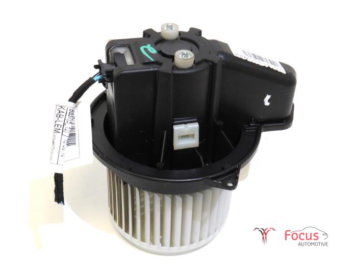 Heating and ventilation fan motor from a Fiat 500 (312) 0.9 TwinAir 80 2016