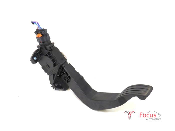 Begagnade Gaspedalsensor Opel Corsa V 1.2 12V 100 Pris € 90,00 Marginaltabell erbjuds av Focus Automotive