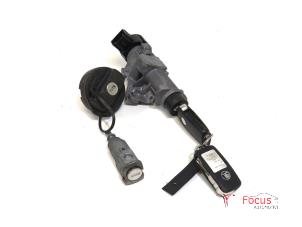 Used Ignition lock + key Skoda Fabia II (5J) 1.2i 12V Price € 35,00 Margin scheme offered by Focus Automotive