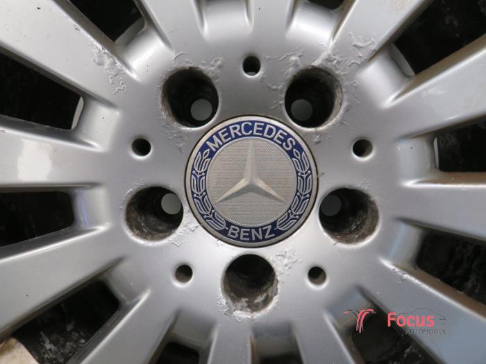 Sportvelgenset + winterbanden d'un Mercedes-Benz C (W204) 2.2 C-200 CDI 16V 2008