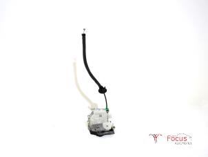 Used Front door lock mechanism 4-door, right Audi A5 Sportback (F5A/F5F) 2.0 TFSI Ultra 16V Price € 20,00 Margin scheme offered by Focus Automotive