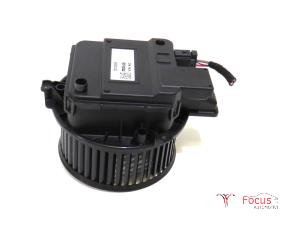 Used Heating and ventilation fan motor Audi A5 Sportback (F5A/F5F) 2.0 TFSI Ultra 16V Price € 50,00 Margin scheme offered by Focus Automotive