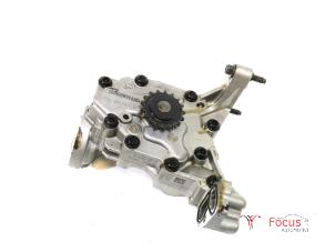 Used Oil pump Opel Corsa V 1.2 12V 100 Price € 100,00 Margin scheme offered by Focus Automotive