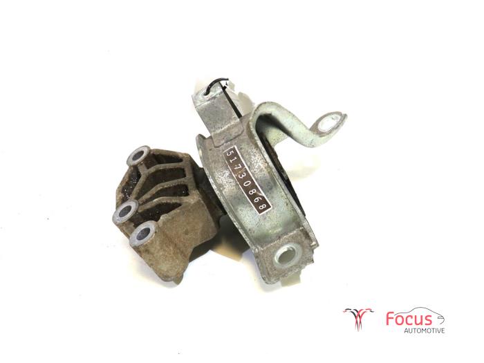 Used Engine mount Fiat 500 (312) 1.3 MJTD 16V Price € 10,00 Margin scheme offered by Focus Automotive