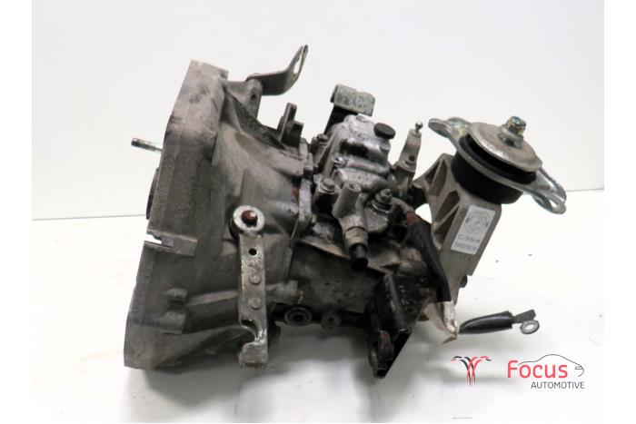Gearbox from a Fiat 500 (312) 1.3 MJTD 16V 2008