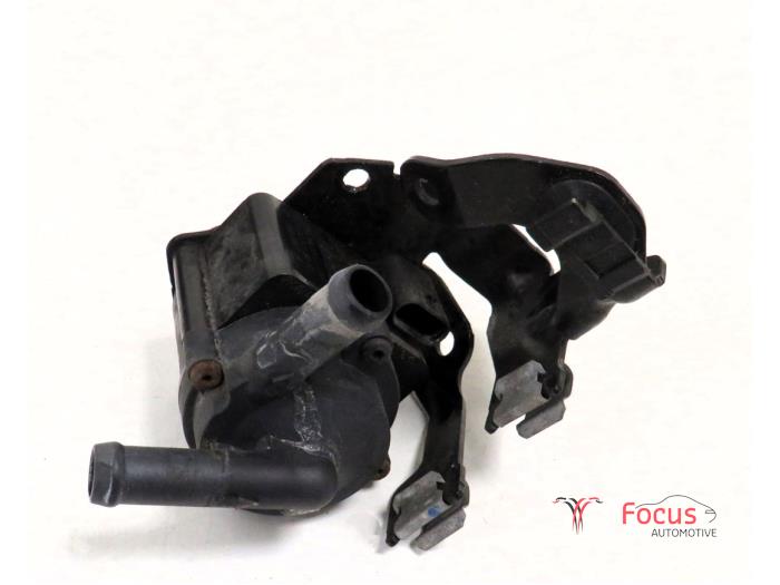 Begagnade Extra vattenpump Mini Mini Open (R57) 1.6 16V Cooper S Pris € 40,00 Marginaltabell erbjuds av Focus Automotive