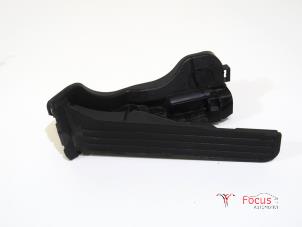 Used Throttle pedal position sensor Audi A3 Sportback (8PA) 2.0 FSI 16V Price € 9,95 Margin scheme offered by Focus Automotive