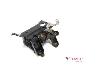 Used Gearbox mount Peugeot 107 1.0 12V Price € 19,95 Margin scheme offered by Focus Automotive