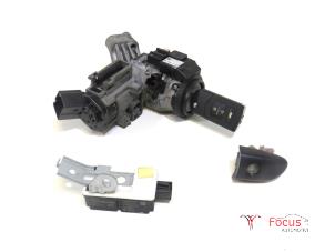 Used Ignition lock + key Mazda 2 (DE) 1.4 CDVi 16V Price € 40,00 Margin scheme offered by Focus Automotive