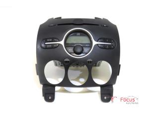 Used Radio CD player Mazda 2 (DE) 1.4 CDVi 16V Price € 69,95 Margin scheme offered by Focus Automotive