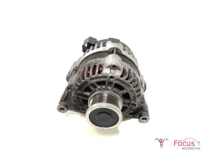 Begagnade Dynamo Opel Adam 1.2 16V Pris € 34,95 Marginaltabell erbjuds av Focus Automotive