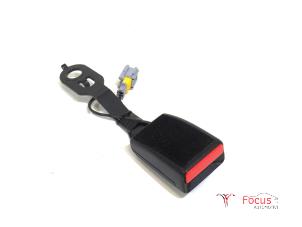 Used Front seatbelt buckle, right Peugeot 208 I (CA/CC/CK/CL) 1.2 Vti 12V PureTech 82 Price € 19,95 Margin scheme offered by Focus Automotive