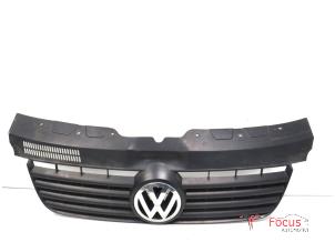 Usagé Calandre Volkswagen Transporter T5 2.5 TDi Prix € 35,00 Règlement à la marge proposé par Focus Automotive